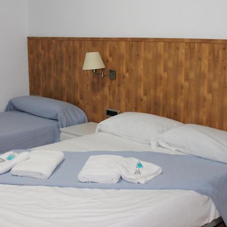 Hostal Amantes De Теруел Стая снимка