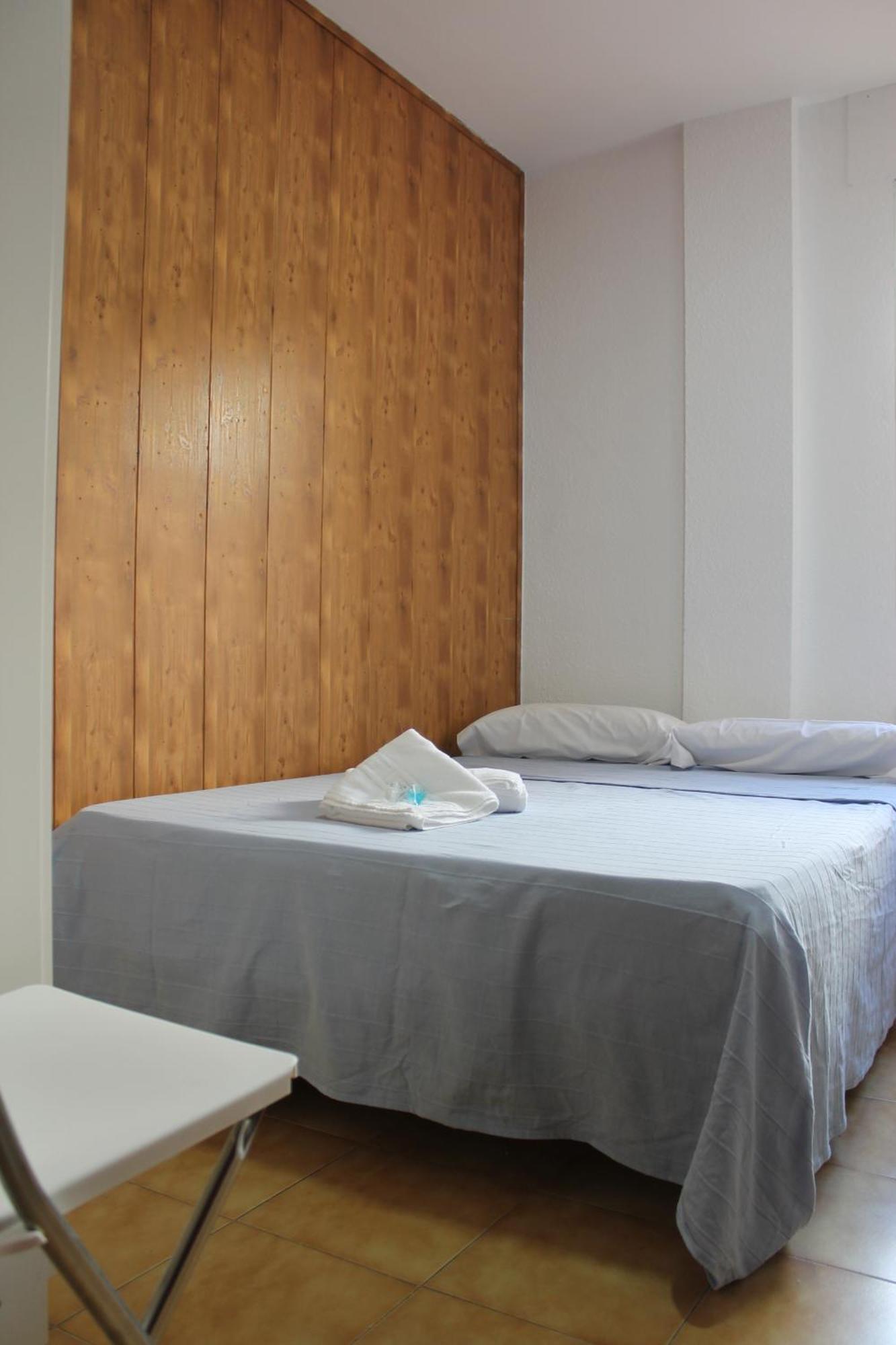 Hostal Amantes De Теруел Екстериор снимка