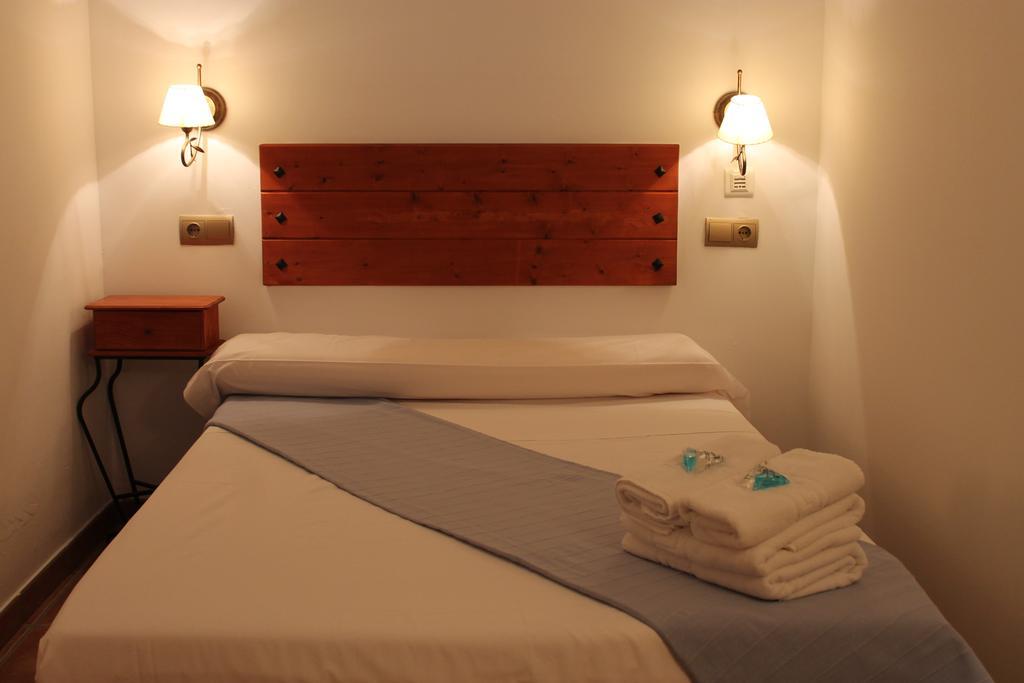 Hostal Amantes De Теруел Екстериор снимка